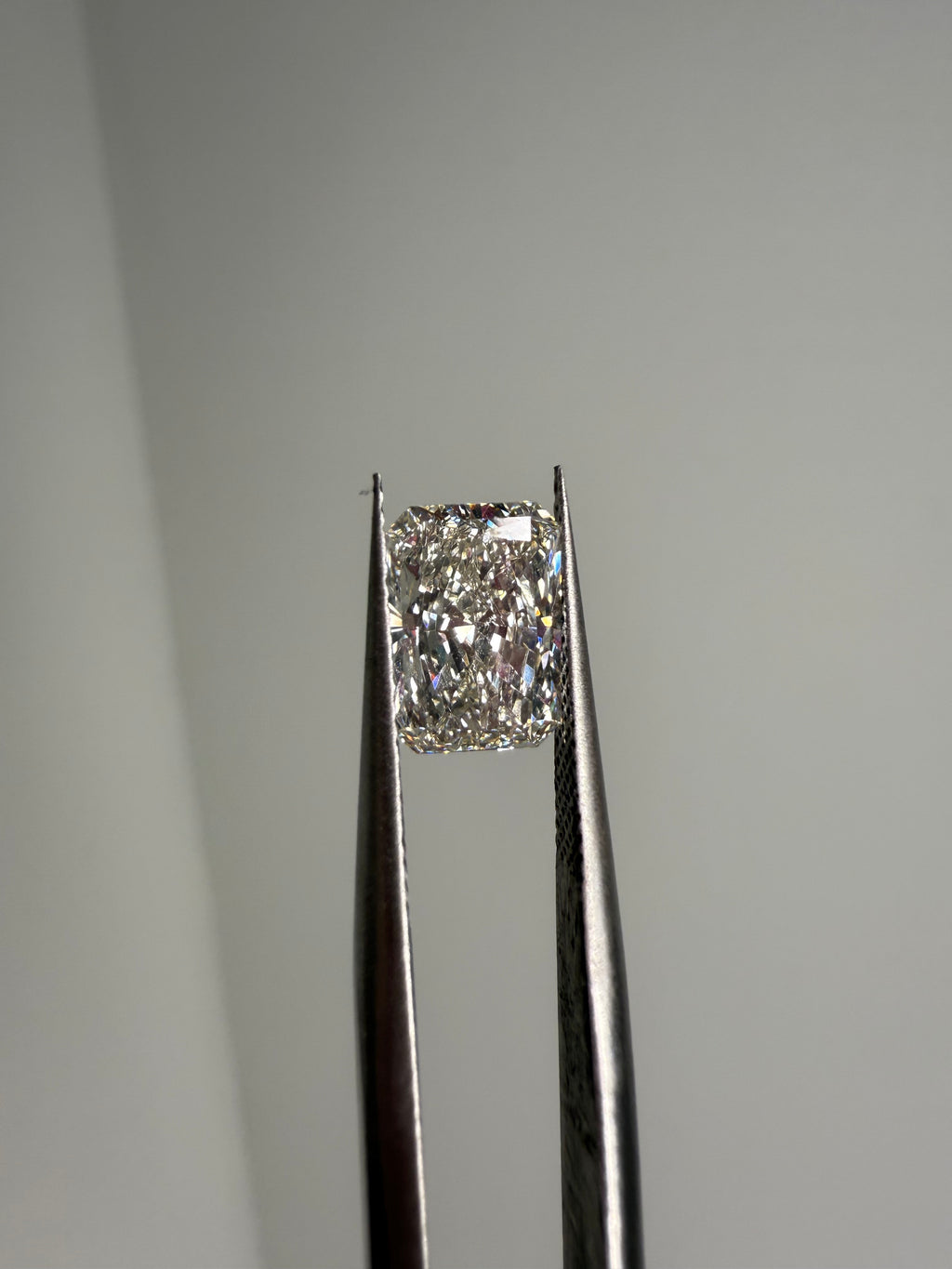 1.96 ct H vs2 radiant diamond