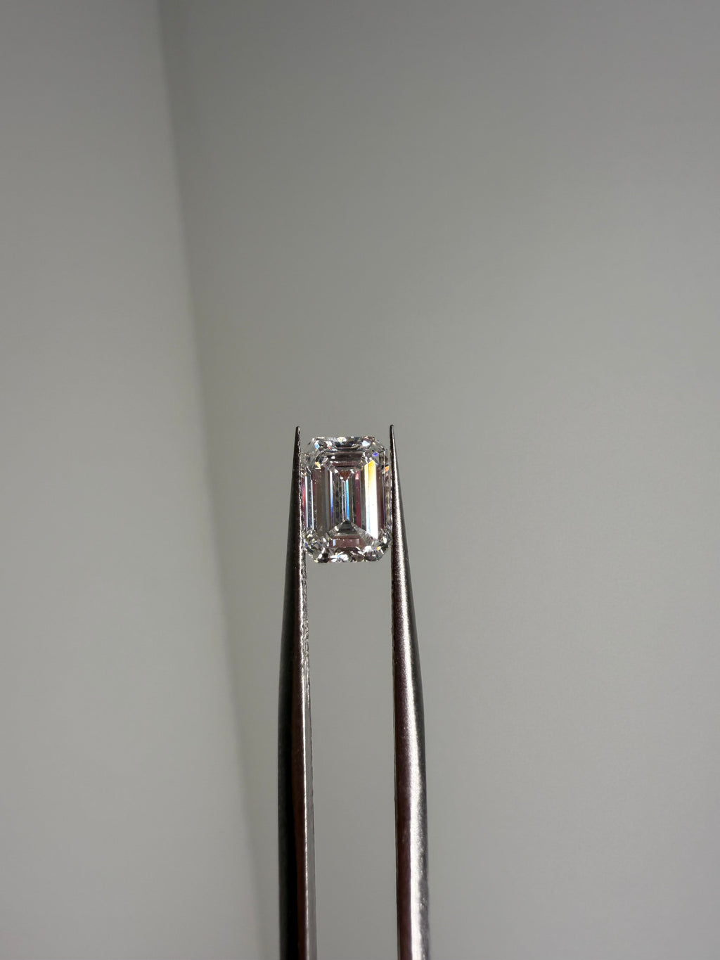 1.58 ct G VS2 emerald diamond IGI certified