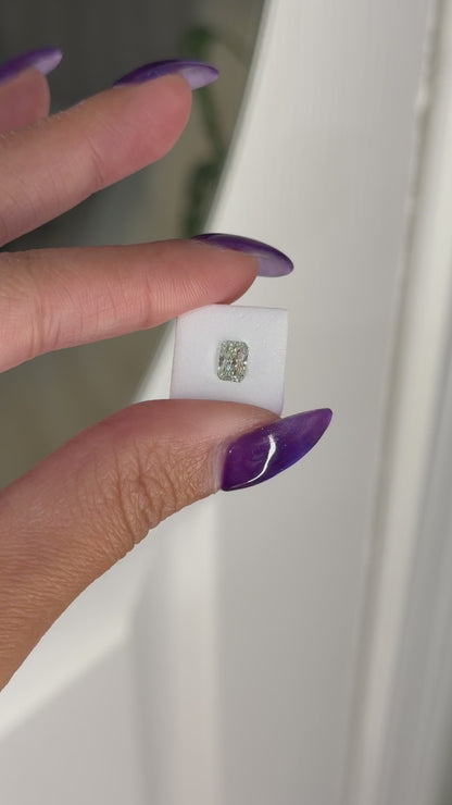 0.60ct elongated radiant fancy green VVS2