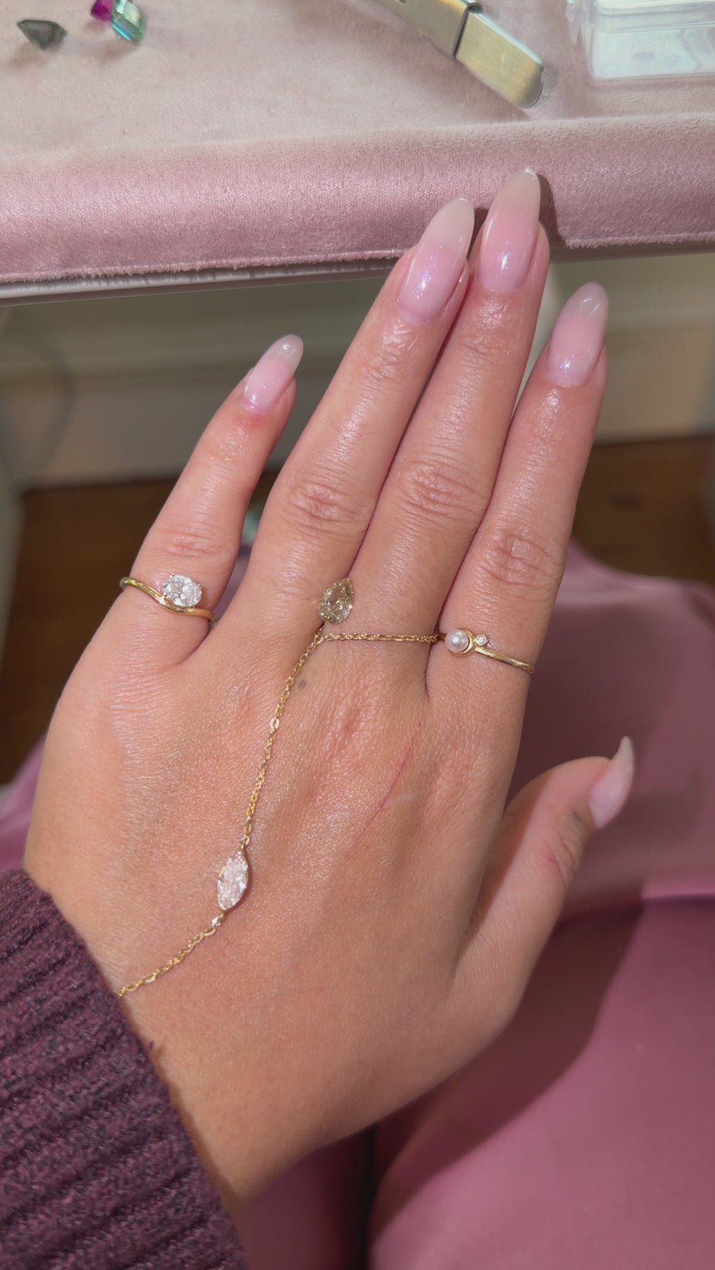 1.03ct fancy yellow VS2 pear IGI