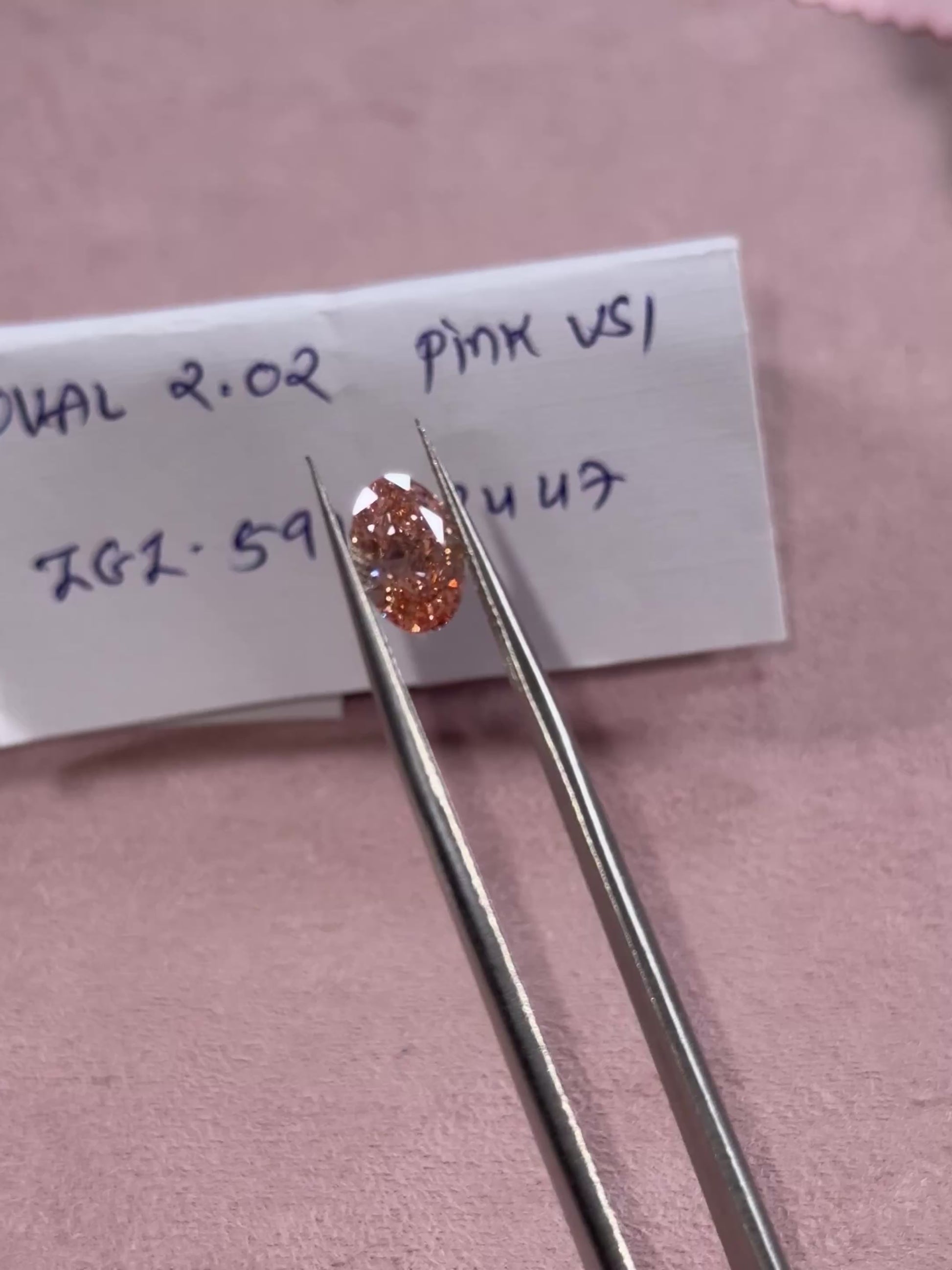 2.02 ct oval pink VS1 - IGI certified