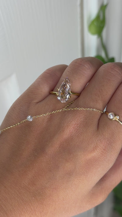 3.05ct champagne step-cut pear N VS2 - IGI Certified