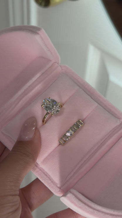 The Lumiére wedding set