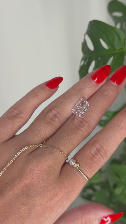 3.58ct pink radiant VVS2 - IGI Certified