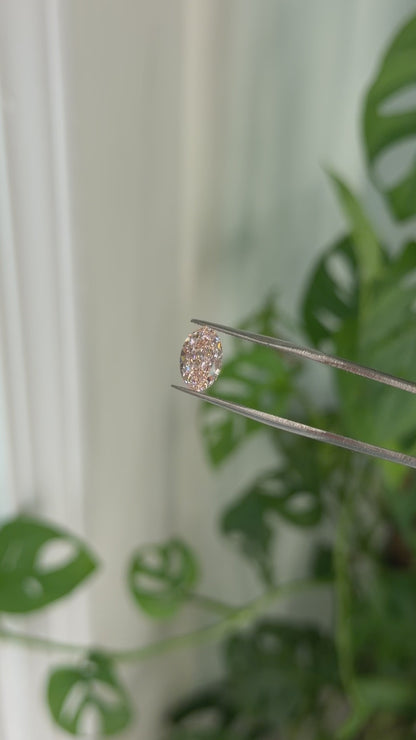 2.04ct pink oval VVS2 - IGI certified