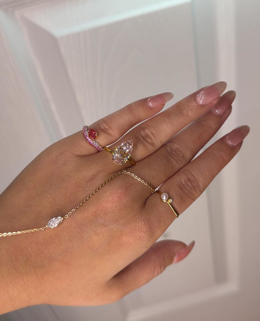 4.05ct fancy intense pink pear VS2 IGI certified