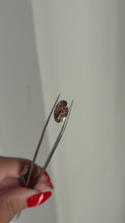 2.75ct brown moval VVS2 - IGI Certified
