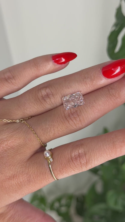 3.58ct pink radiant VVS2 - IGI Certified