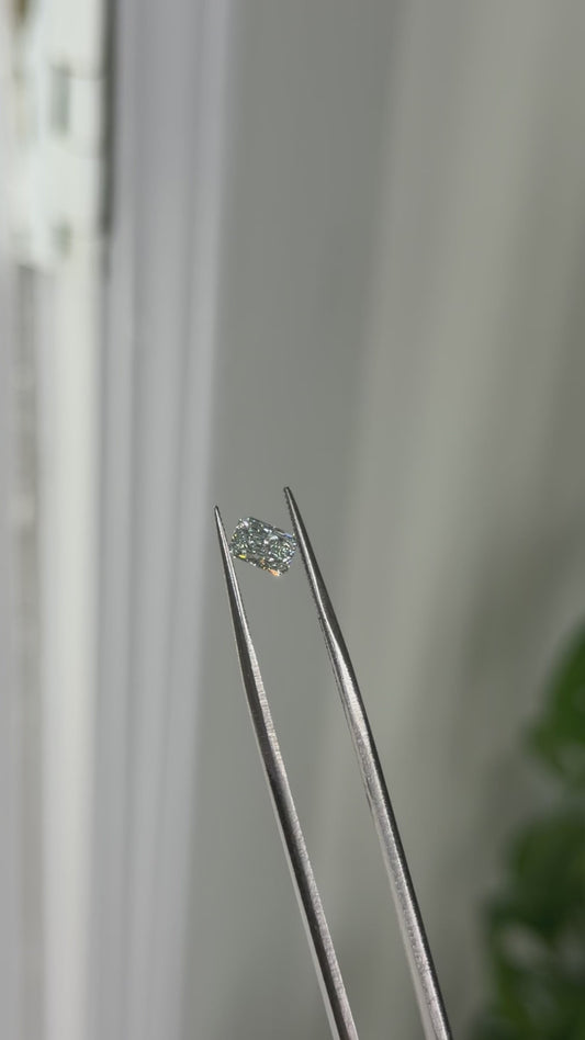 0.60ct elongated radiant fancy green VVS2