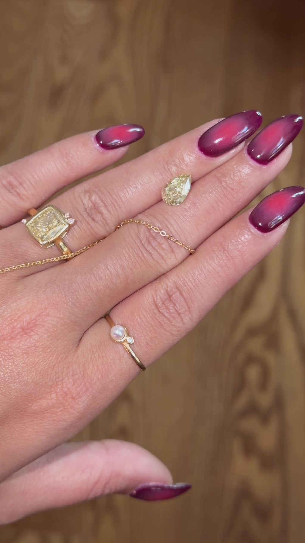 2.02ct canary yellow pear vs1