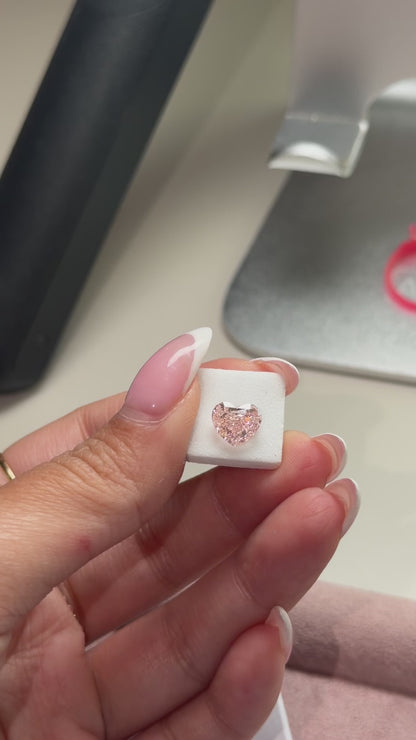 2.01ct fancy intense pink heart VS1 IGI certified