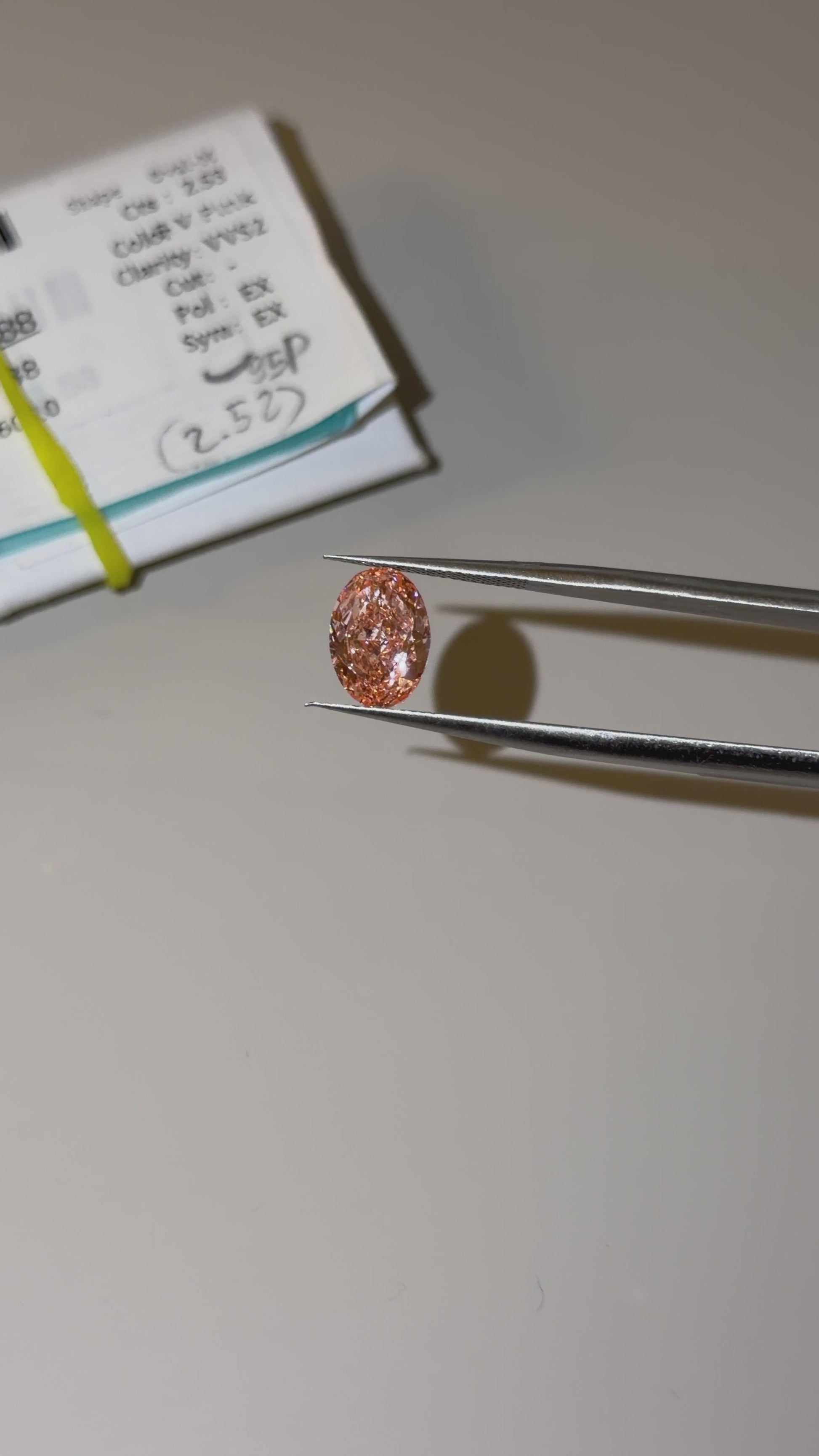 2.53ct fancy vivid pink VVS2 oval