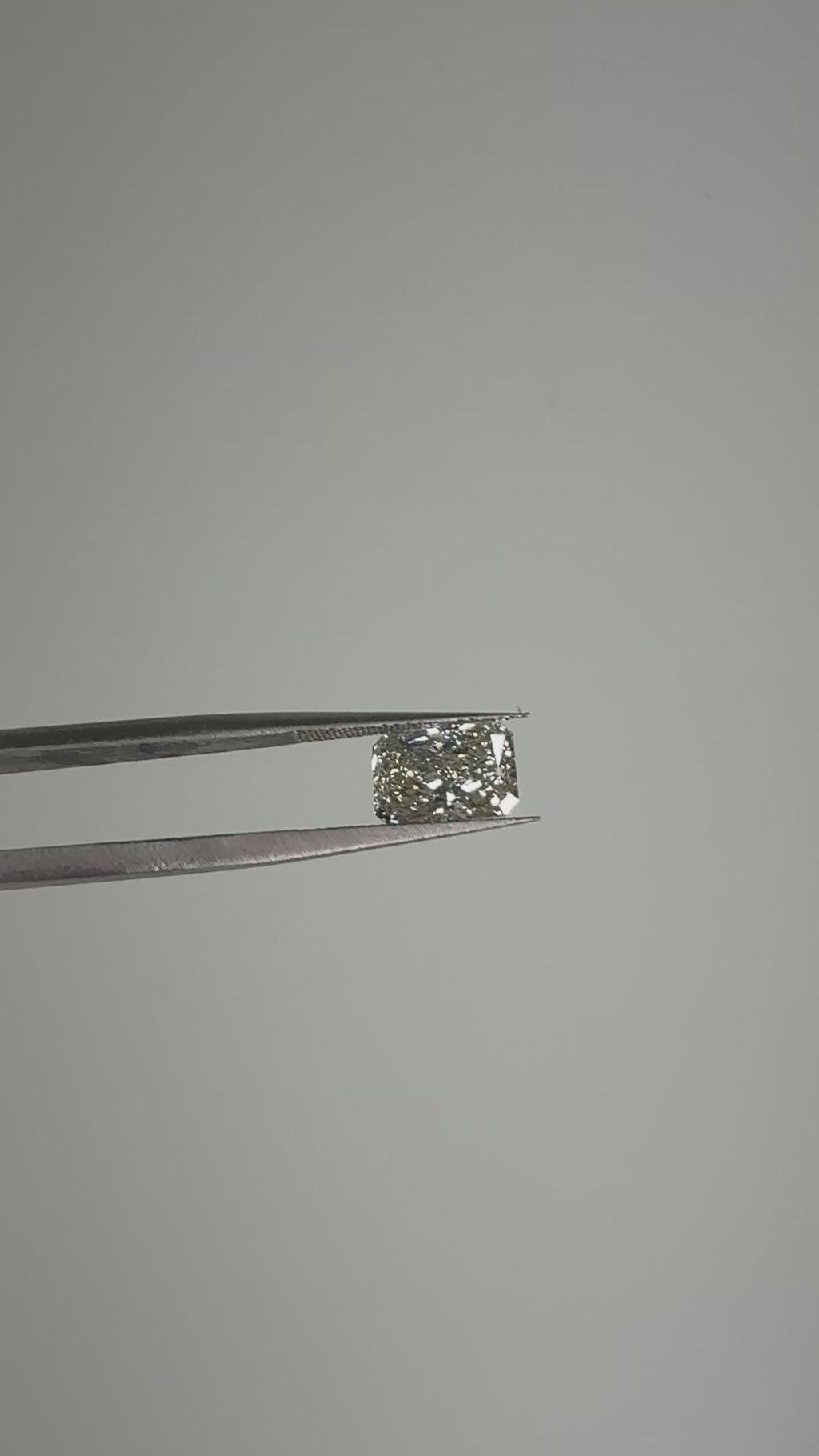 1.96 ct H vs2 radiant diamond