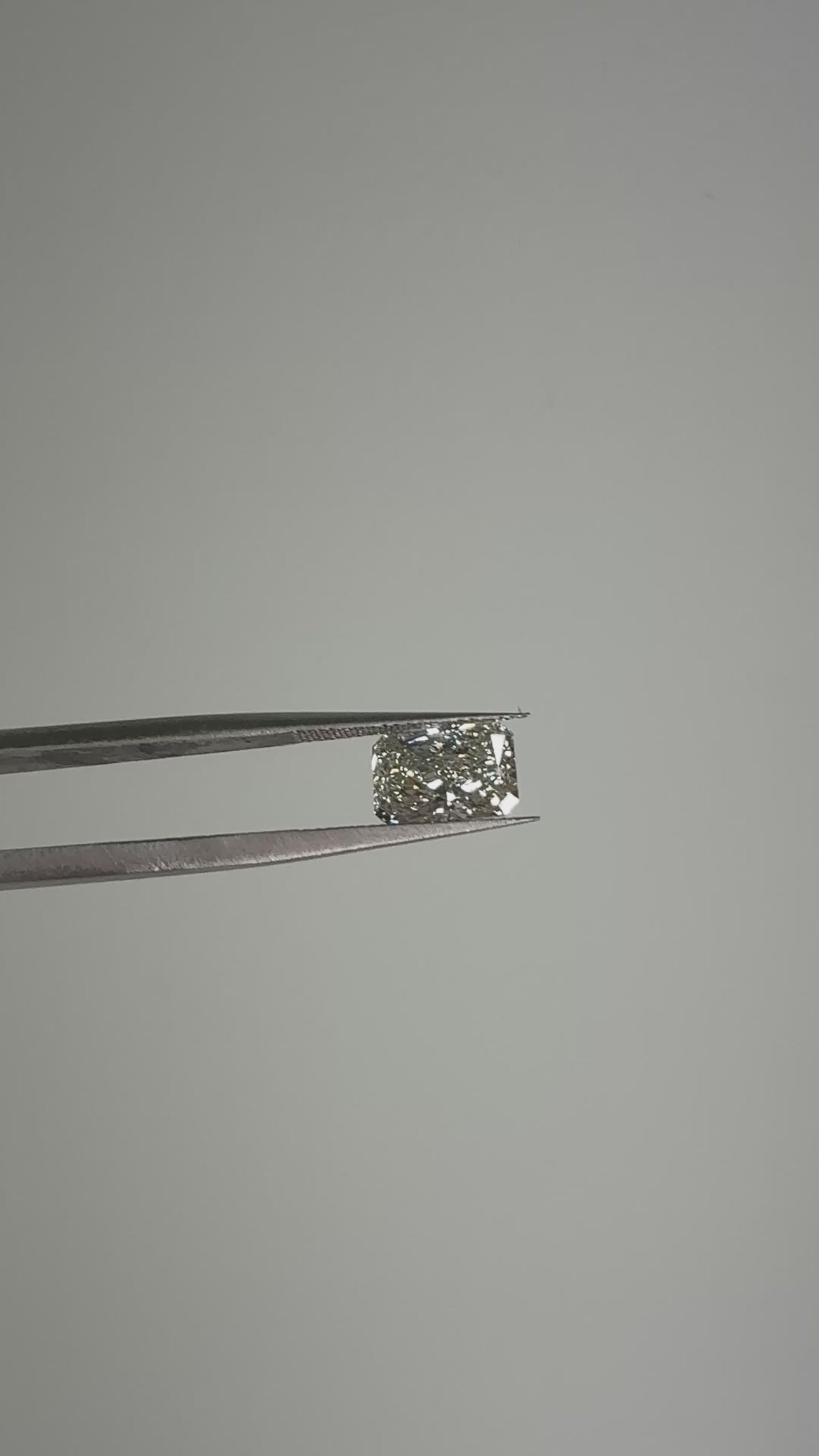 1.96 ct H vs2 radiant diamond