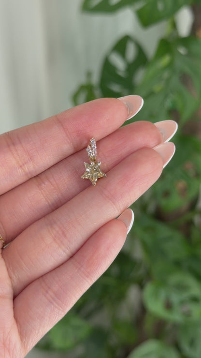“Shooting star” 14k diamond star pendant