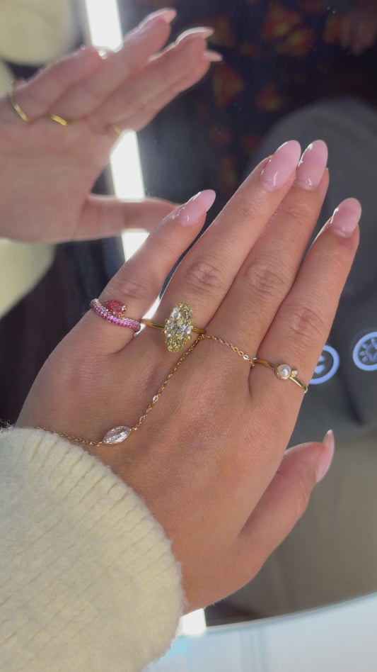 3.01 canary antique cut oval VS1 - IGI Certified