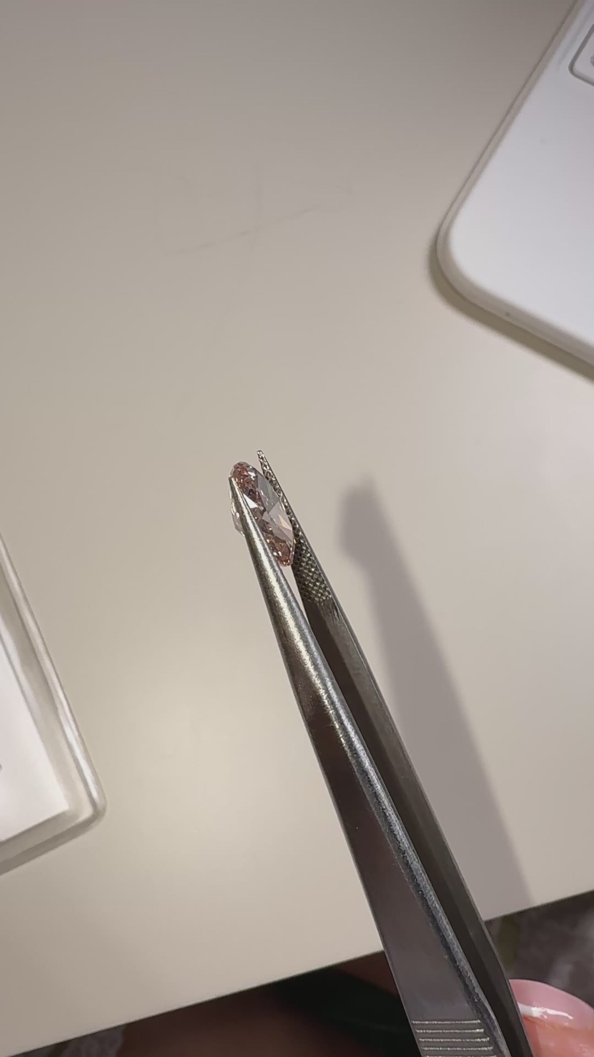 2.11ct VS1 fancy intense pink oval diamond IGI certified