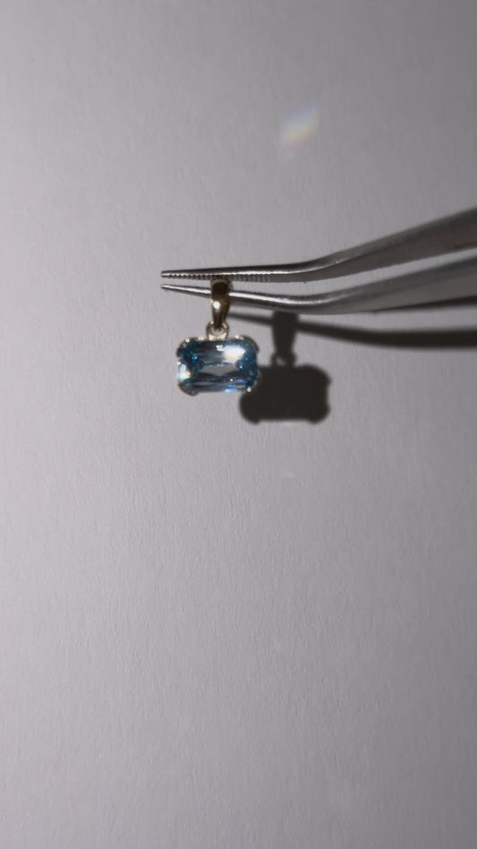 1.5ct blue ashoka diamond 14k pendant