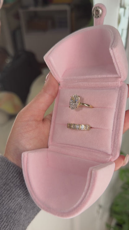 The Lumiére wedding set