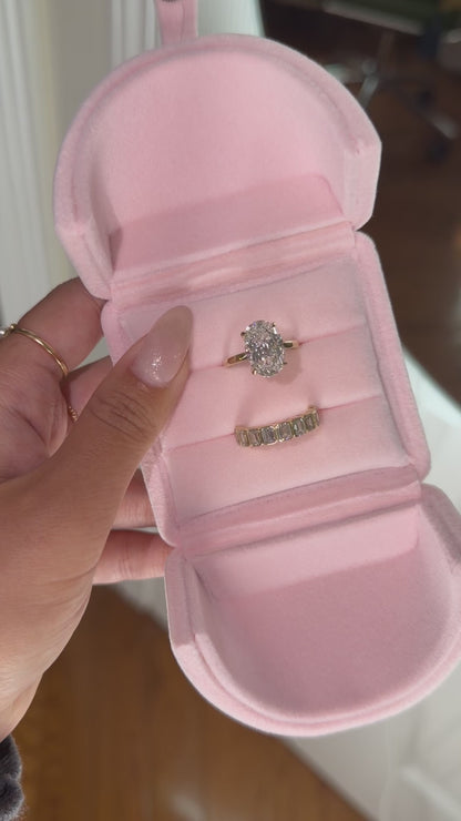 The Lumiére wedding set