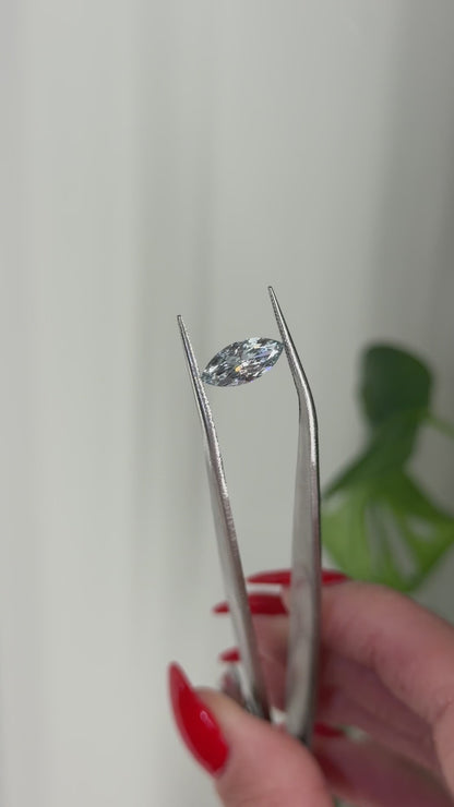 1.66ct teal marquise VS1 - IGI Certified